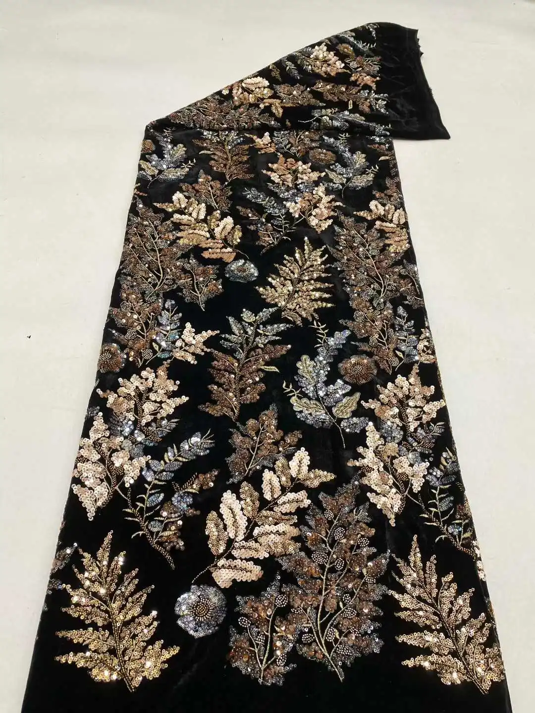 

2025 African Sequins Velvet Lace Fabric Nigerian French Mesh Net Lace Fabrics For Sewing High Quality Wedding Party Dress