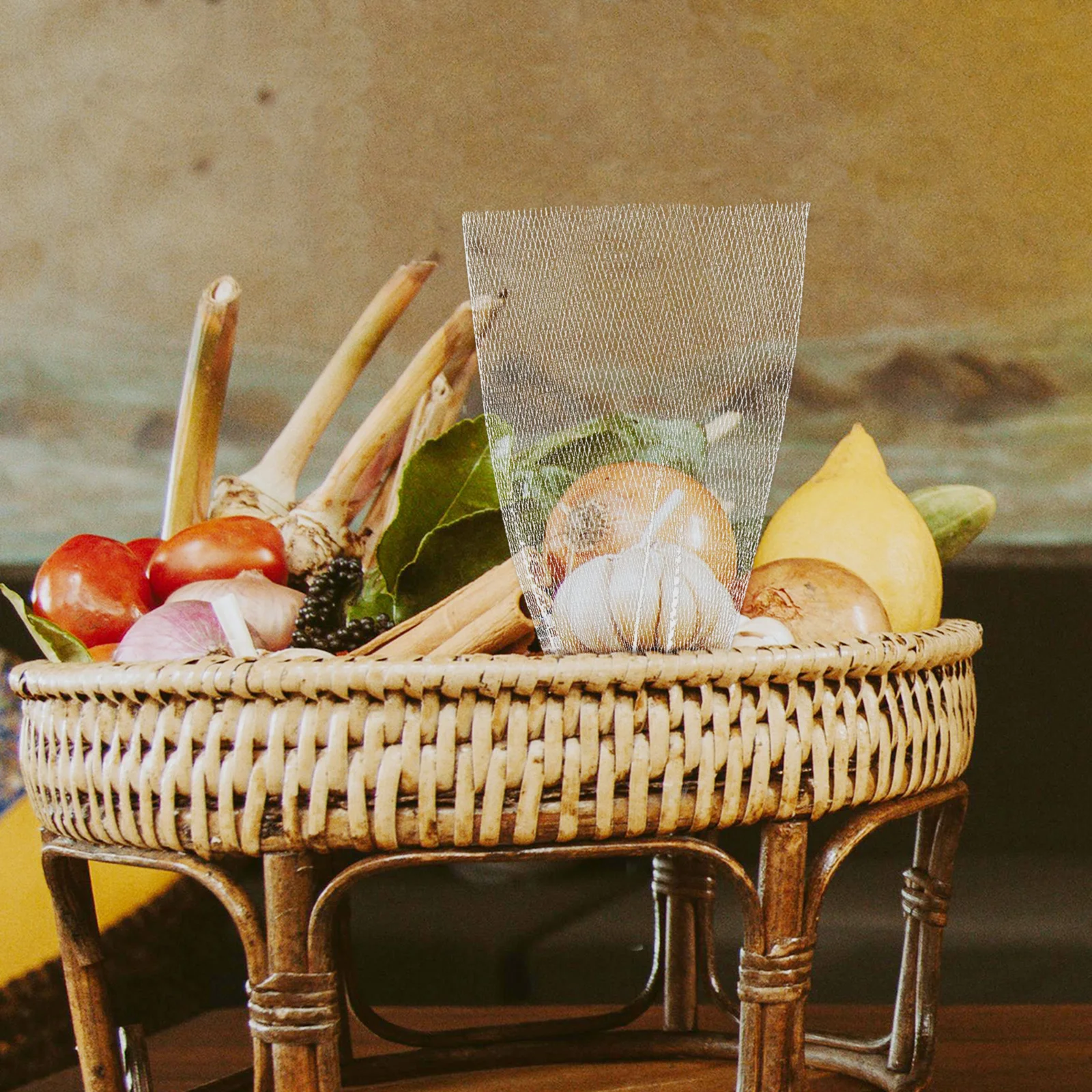 100 шт. сетчатые пакеты для хранения, утолщенные многоразовые дышащие пакеты для продуктов для чеснока, имбиря, лука, пакеты для упаковки овощей и фруктов