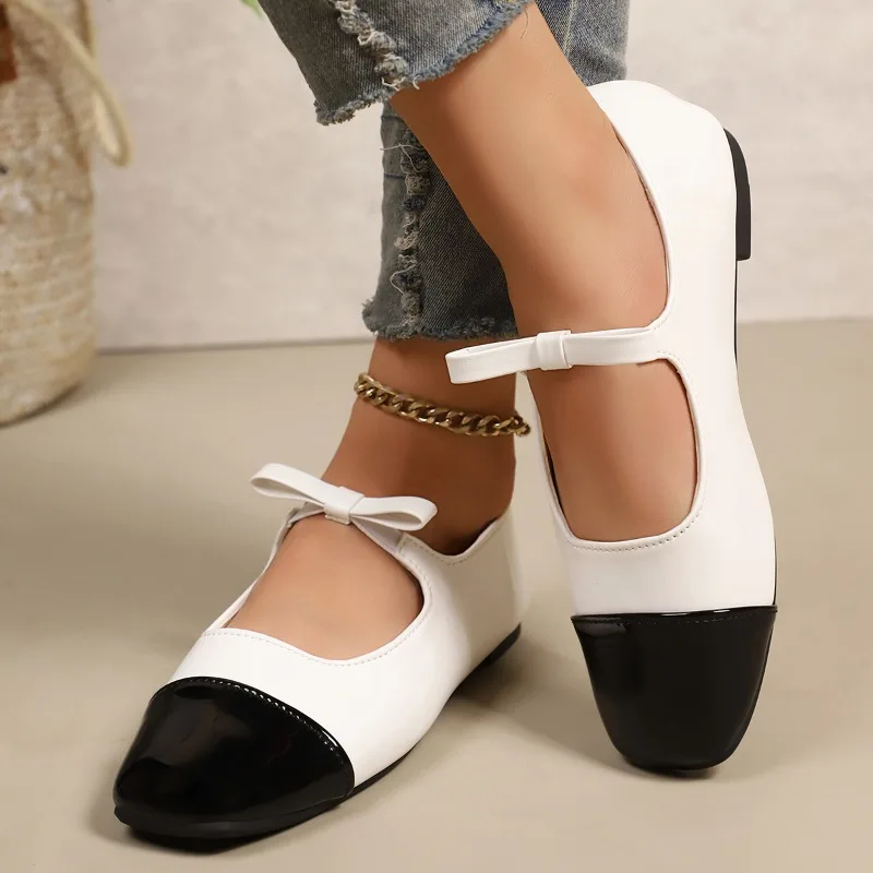 حذاء ماري جين فرنسي ريترو للنساء 2025 نمط جديد بفيونكة، مقدمة مربعة، كعب سميك، حذاء فردي عصري بفتحة ضحلة #1