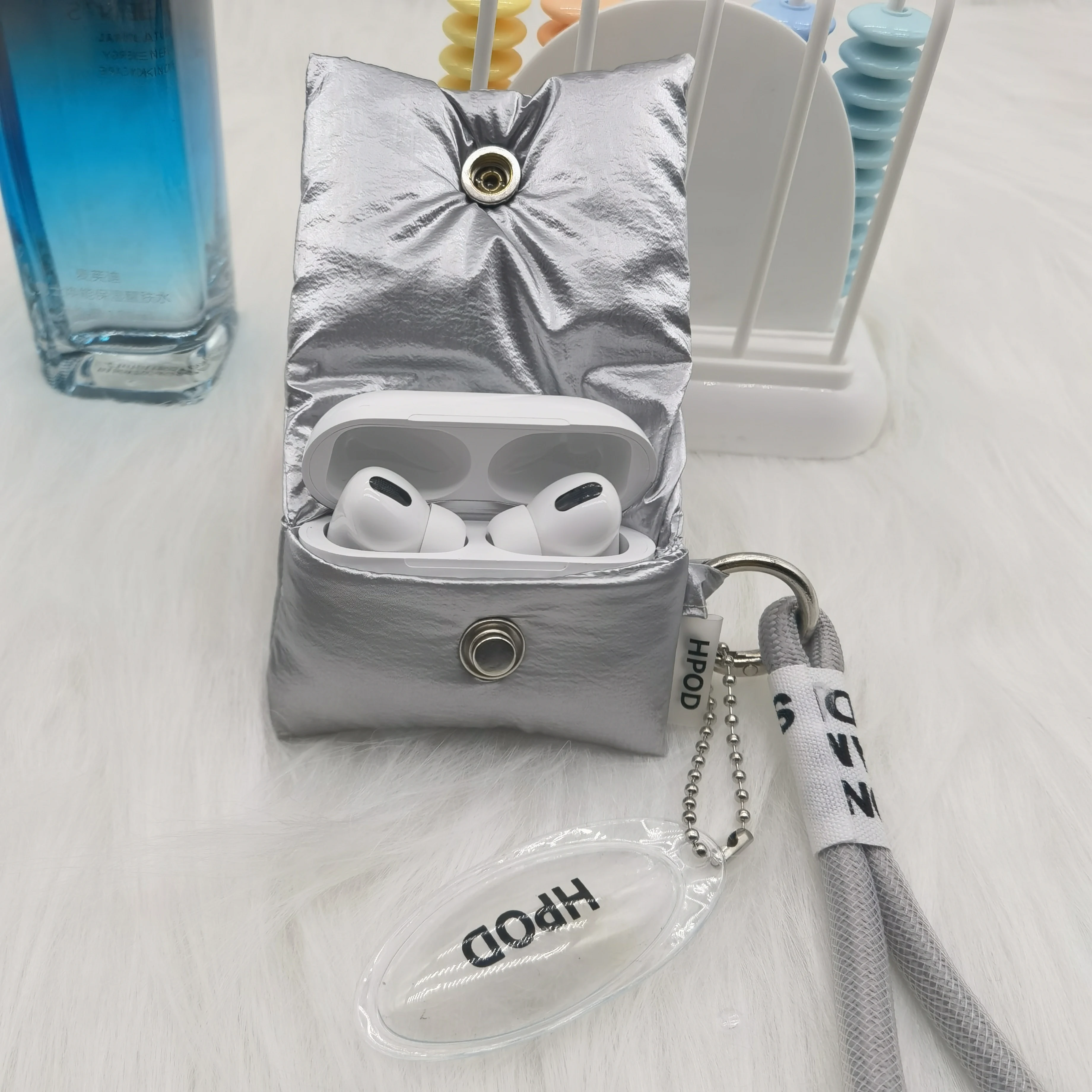 Fashion Down Cotton AirPods Case with Hand Strap for AirPods 4/3/Pro, Soft Puffer Pouch Bag for Earbuds, Anti-Loss Travel Carryi
