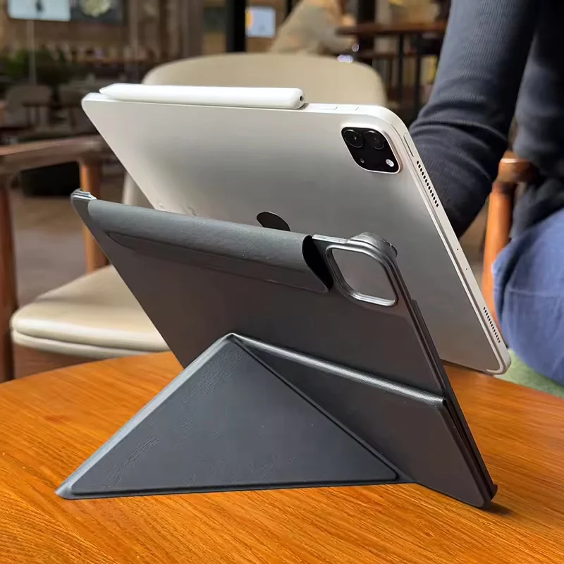 新型iPad A16 第10/11世代 Pro M4 12.9 Air 5/4 Air M3 M2 11/13インチ Mini 7 6対応 タブレットケース ストラップ付きバックル 取り外し可能 マグネット式カバー