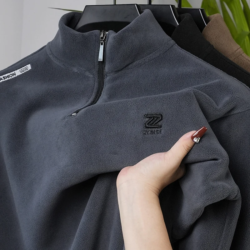 

New Men's Semi Zip Fleece Hoodie with Added Fleece and Thickened Semi High Collar for Autumn and Winter, Top Trendy