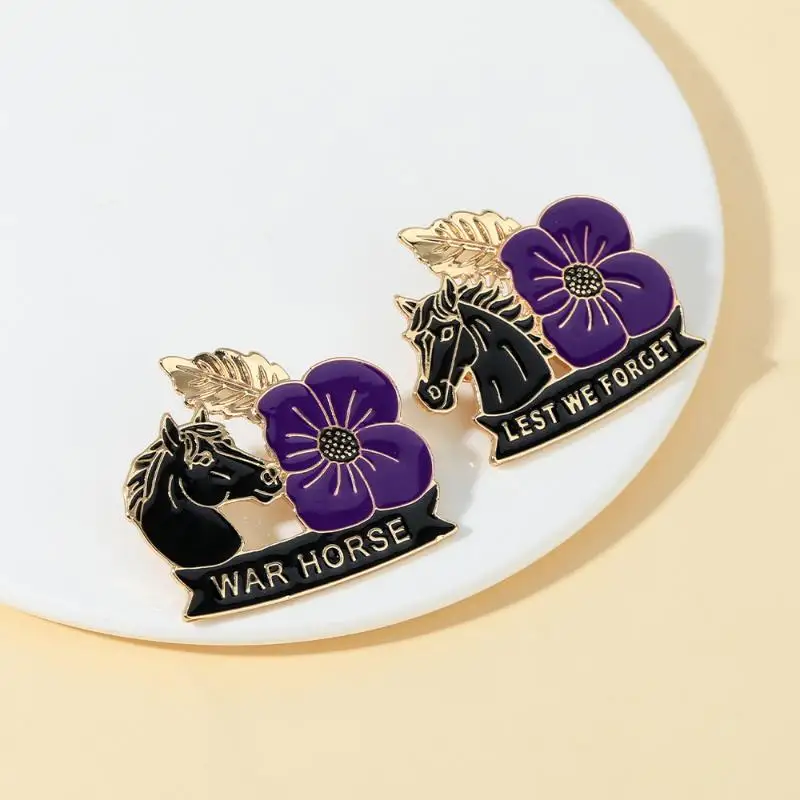 1 قطعة مضحك الحرب الحصان الأرجواني الخشخاش نمط المينا دبابيس شارة للنساء الملابس معطف اكسسوارات الهدايا