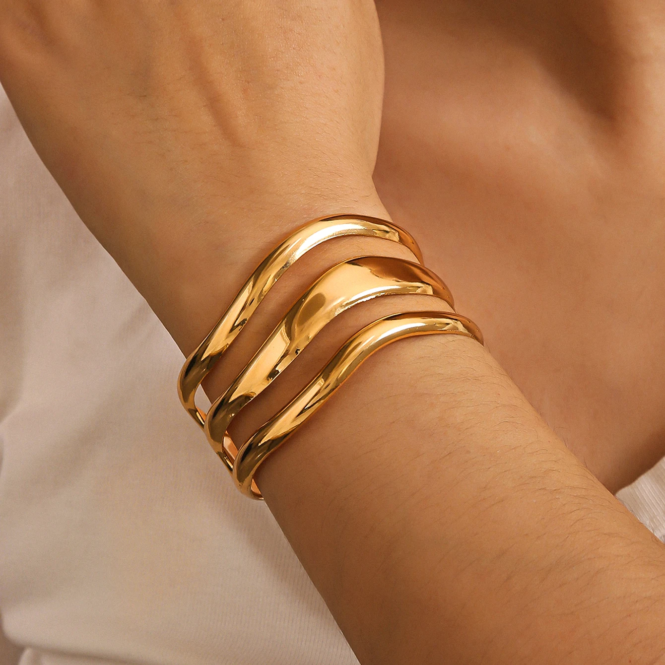 Women's Simple Three-Layer Hollow Geometric Bracelet Ring Set