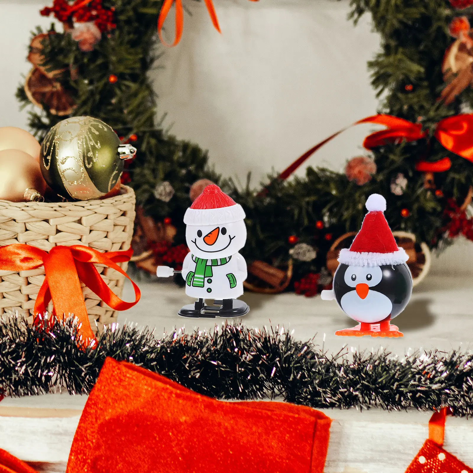 conjunto-de-12-brinquedos-de-corda-de-natal-em-formato-de-desenho-animado-educativos-e-divertidos-para-criancas-presente-e-lembrancinha