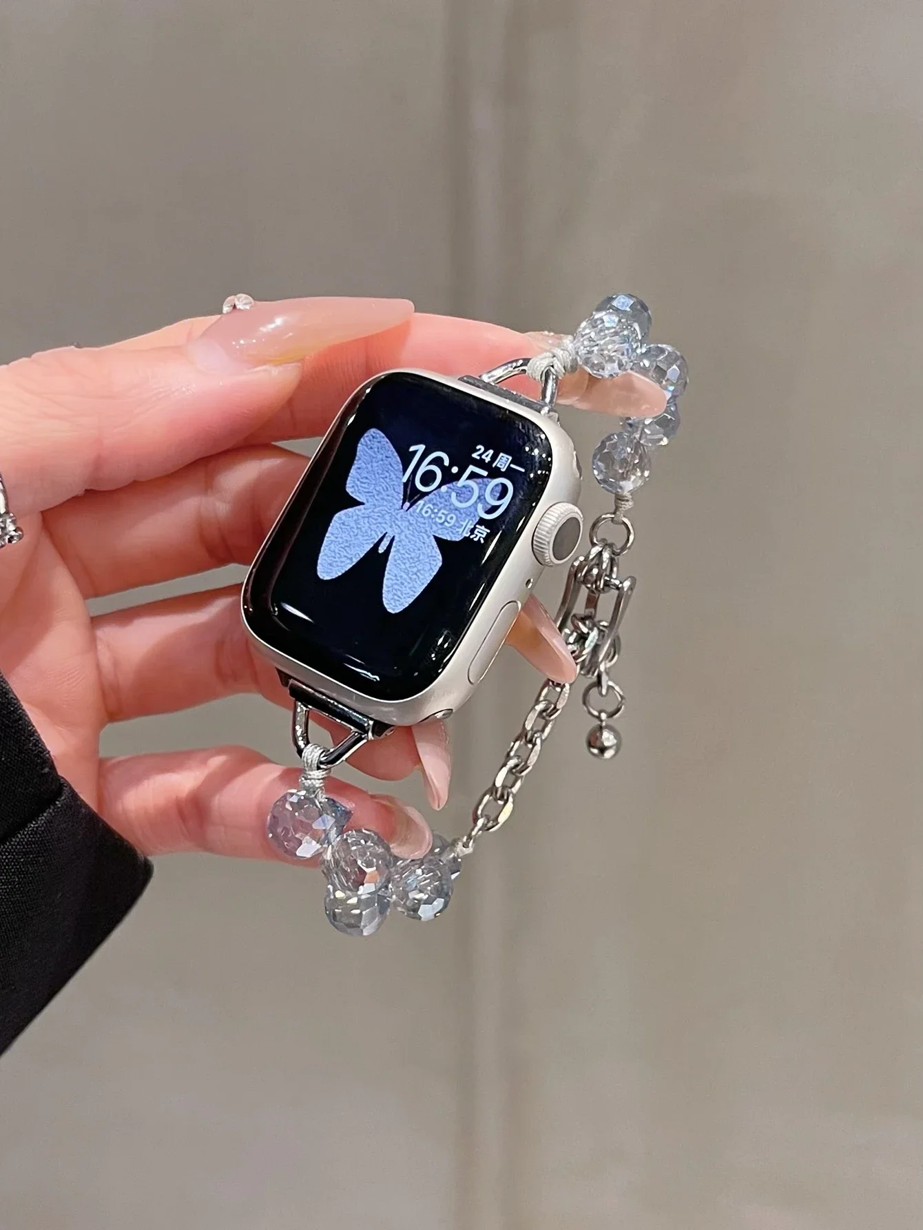 ファッションビーズメタルリンク透明ストラップ Apple Watch バンド女性のための 38 ミリメートル 40 ミリメートル 41 ミリメートル 42 ミリメートル 44 ミリメートル 45 ミリメートル 46 ミリメートル 49 ミリメートル