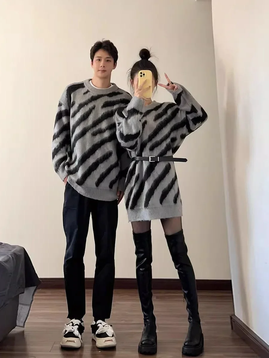 Women\'s zebra Gothic Pullover Knitted Torn Sweater Harajuku 90s Aesthetic Y2k Long Sleeves Sweaters Jumper Vintage 2000s Clothes