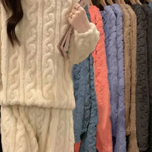 النوم والصالة للرجال