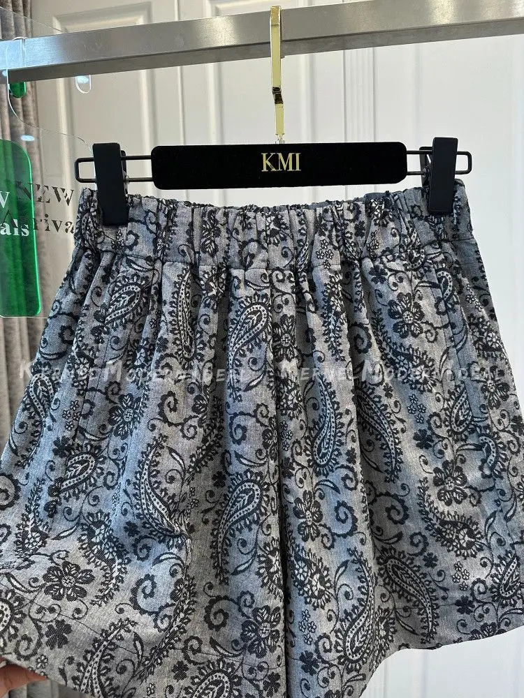 새로운 올 매치 캐주얼 프린팅 인기 여성 의류 여름 패션 그레이 플로럴 와이드 레그 반바지 분위기