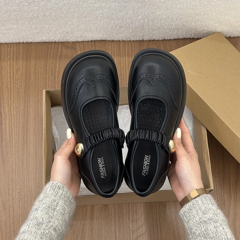 Retro Platform Mary Jane Shoes Spring New Round Toe Shallow Mouth Metal Buckle Non-slip Small Leather Shoes