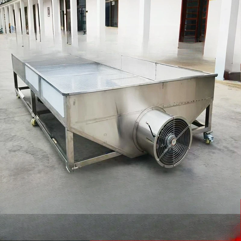Brewing equipment, efficient heat dissipation, rapid cooling and even drying of wine