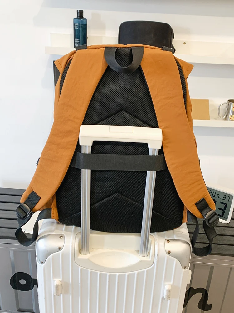 حقيبة تسلق خارجية جديدة خفيفة الوزن ذات سعة كبيرة مصنوعة من النايلون المقاوم للماء، حقيبة ظهر للكمبيوتر للرجال والنساء، حقيبة...