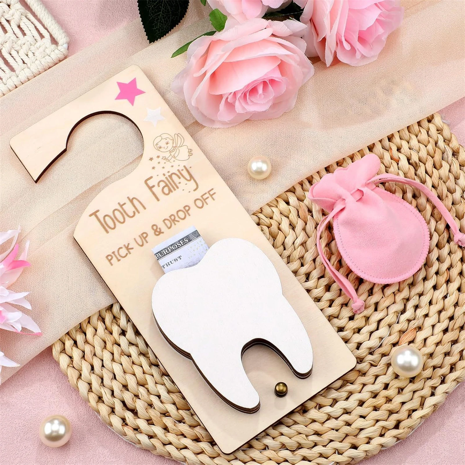 

Wooden Tooth Fairy Door Hanger for Kids Velvet Bag Glass Bottle Lovely Decor Gift for Teeth Loss Xmas Birthday Party Room Decors