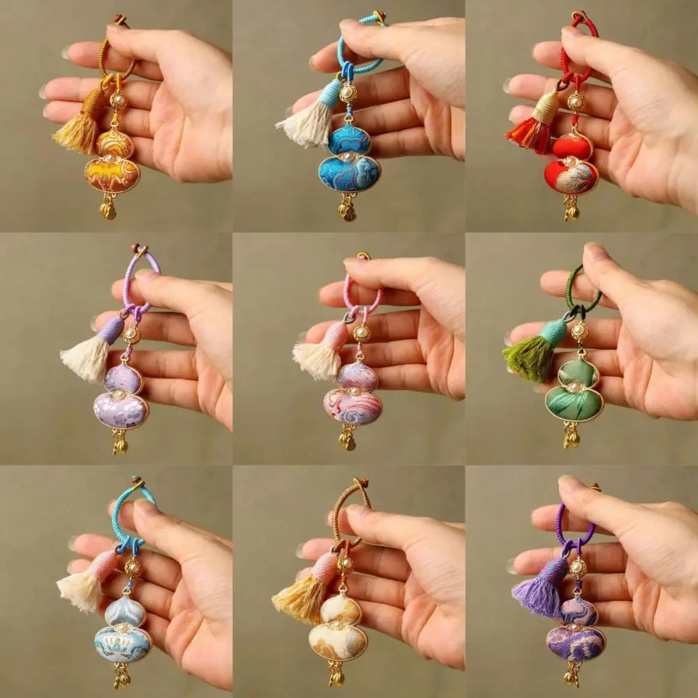 Handmade Brocade Gourd Pendant Good Luck Chinese Style Gourd Key-chain Traditional Blessing Woven Tassel Bag Pendant Bag Charm