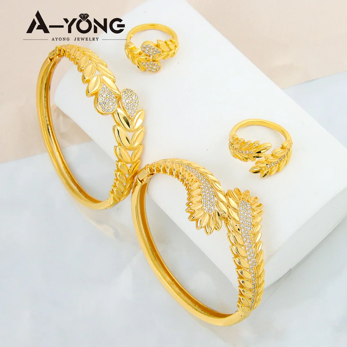 

Nigeria Gold Color Cuff Bangles Set Dubai 24k Gold Jewelry Brazilian Fashion Bracelet Ring Women Bridal Wedding Party Jewelrys