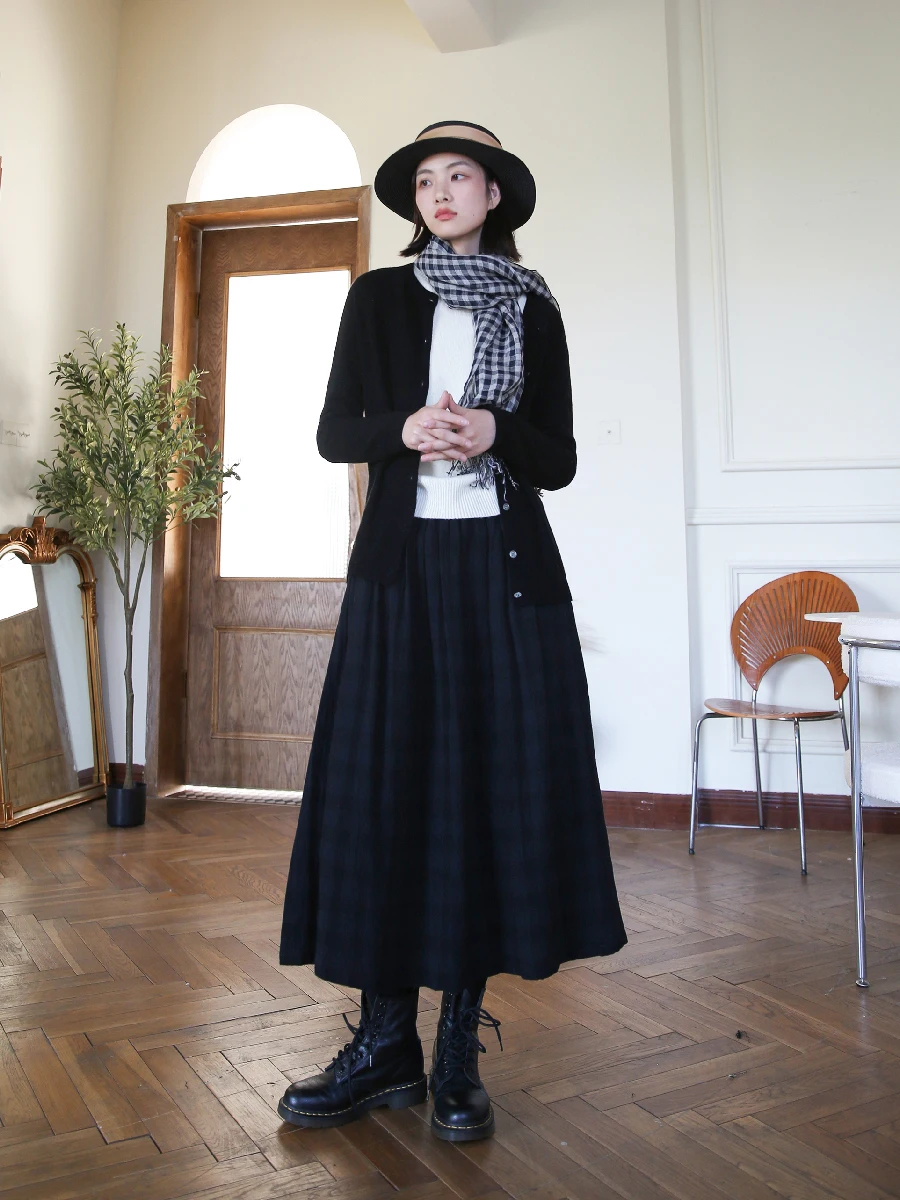 Black High Waist A-Line Midi Skirt Women's Fashion Autumn Winter Polyester Cotton Blend Pleated Slimming Versatile Skirt