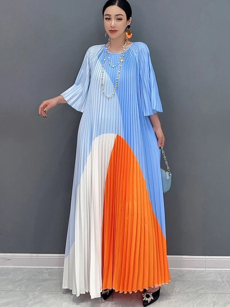 SHENGPALAE 2025 Spring New Hundred Pleated Printed Long Dress With O-Neck Half Sleeves Elegant Ladies Flare Women Dresses 5R9758