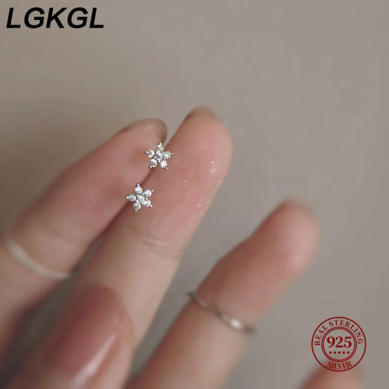 

LGKGL S925 Sterling Silver 14K Gold Plated Star Earrings Full Diamond Mini Pentagram Floral Versatile Unique Women's Earrings
