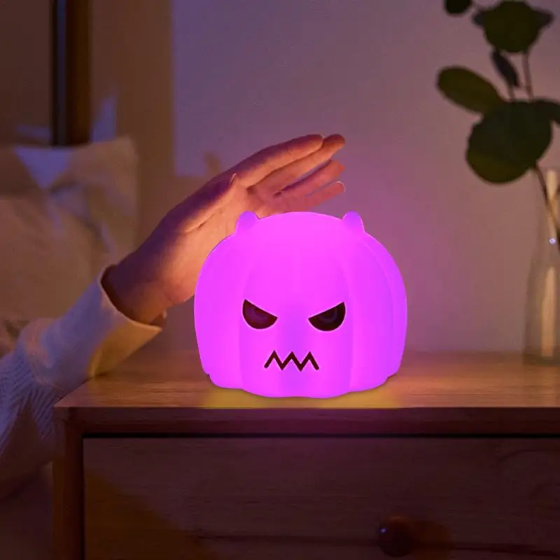 Cute Pumpkin Light Silicone USB Rechargeable Bedside Touch Lamp Creative Pumpkin Patting Light Bedhead Cartoon Night Light Sleep