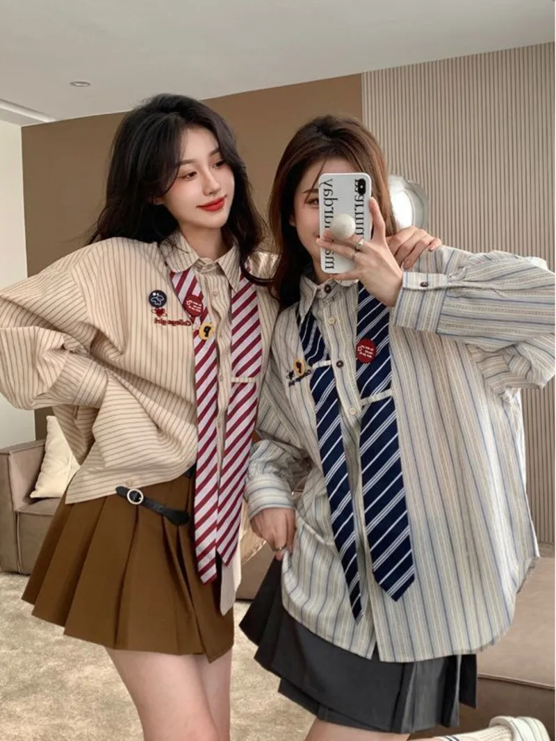 Spring striped shirt college style loose fitting antique and American design slim fit sweet and cute tie long sleeved top D43V