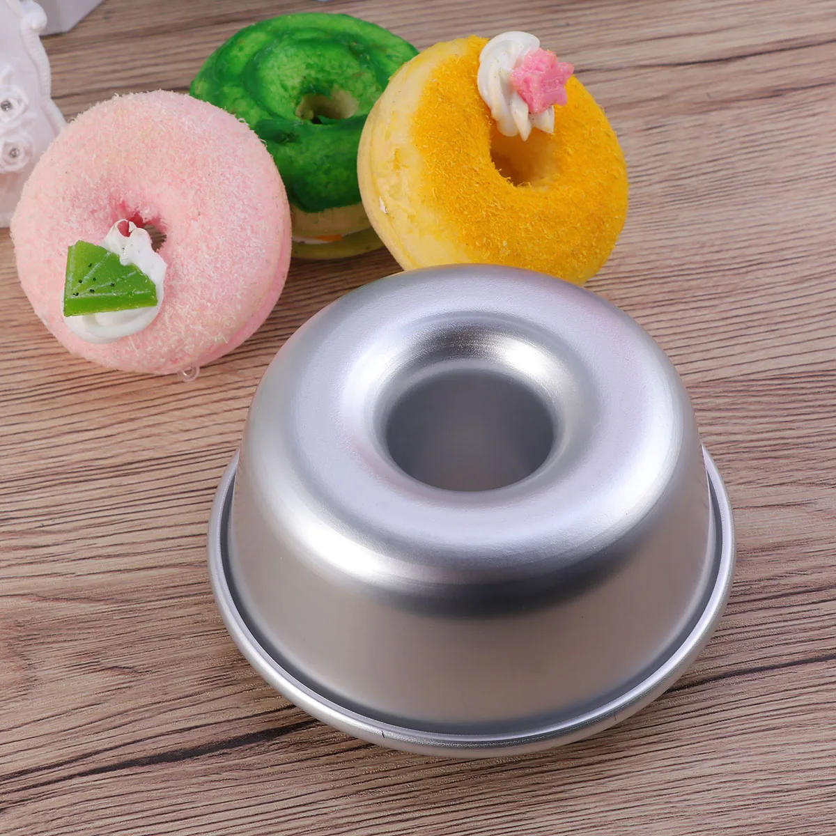

2pcs Donut Mold Round Hole Metal Baking Mold Non-Stick Conduction Easy Release Aluminum Alloy Even Baking for Mousse