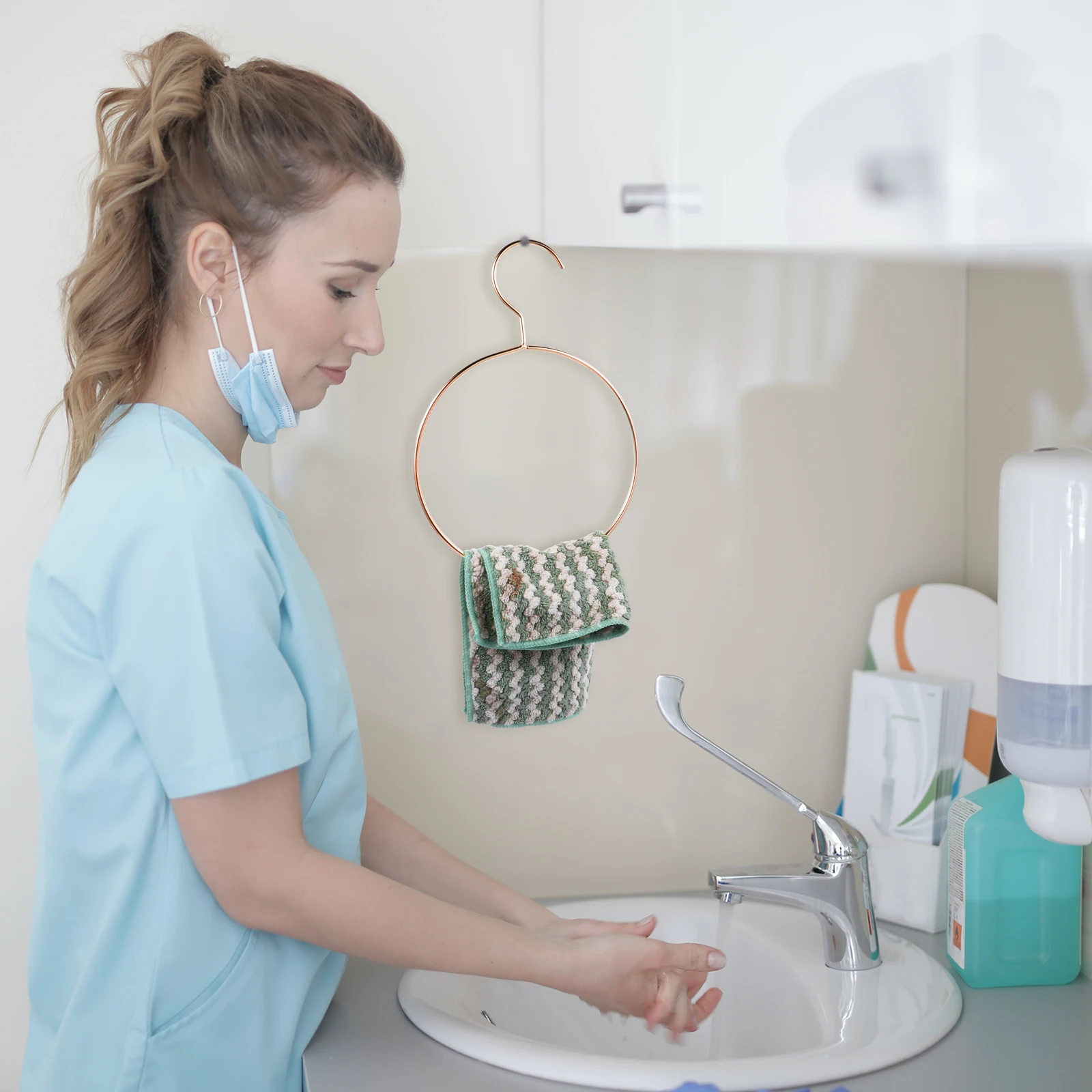 

Round Tie Hanger Scarf Storage Rack Home Belt Scarf Rack Metal Tie Hanger Stainless Steel Rose Gold Small Size Closet Cloakroom