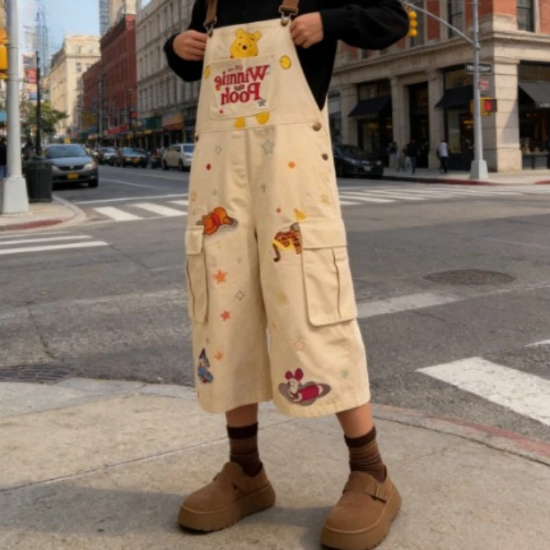 

Женские комбинезоны-карго в американском стиле ретро с милым Винни-Пухом больших размеров, капри, весенние свободные цельные брюки с широкими штанинами 2025, весна