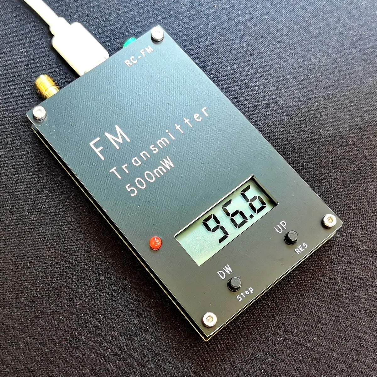 0.5W transmiter FM Stereo W cyfrowy wyświetlacz LED częstotliwość 88M-108MHz dla kampusu Radio DSP radiostacja odbiornik A11