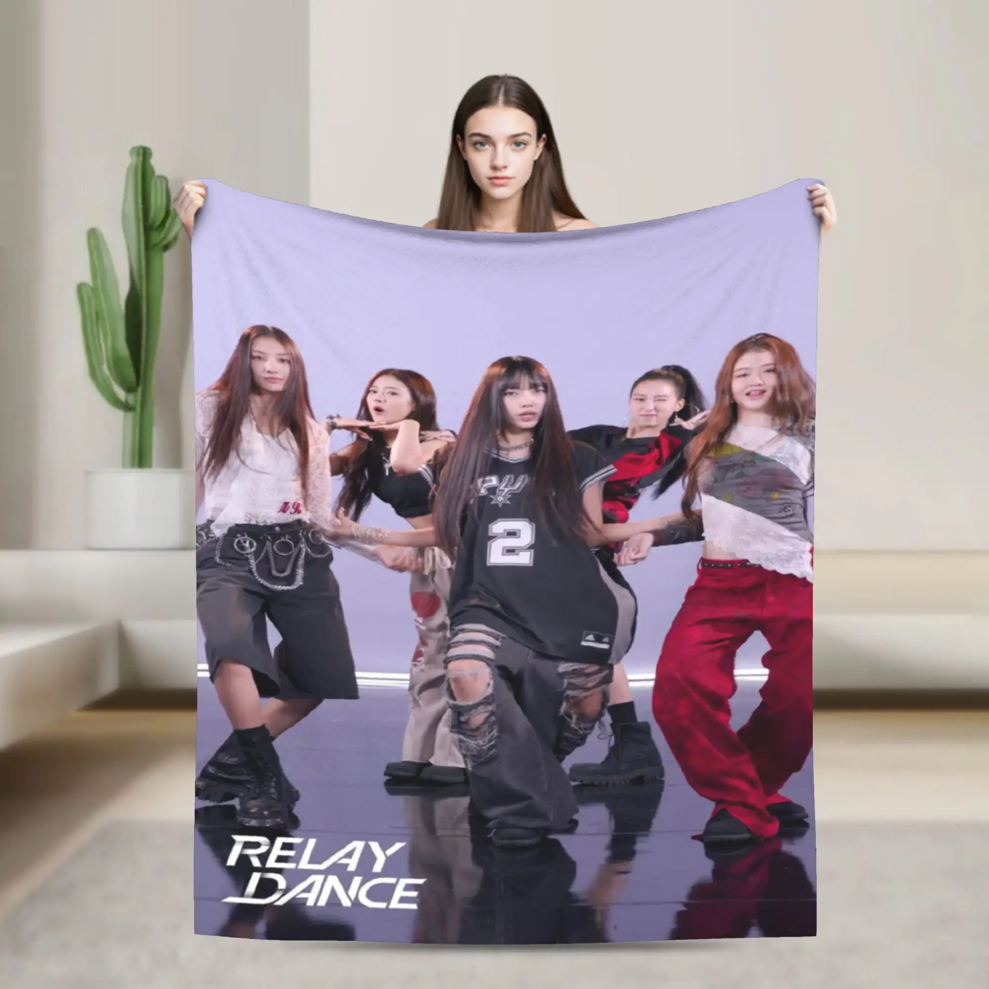 New Arrival meovv kpop k-pop girls group Blankets Ultra-Soft Fleece  Comfortable Throw Blankets Machine Washable