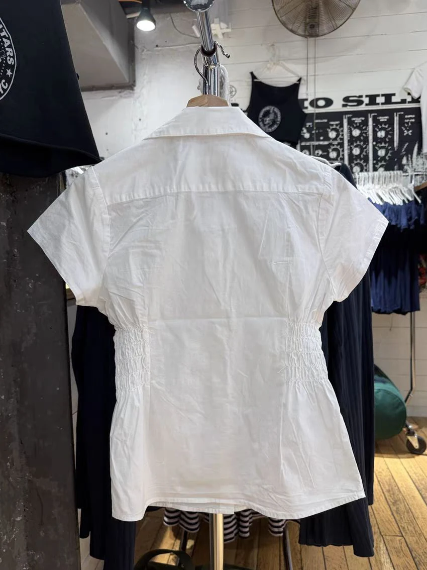 Witte elastische taille slanke T-shirt blouse dames kraag enkele rij knopen korte mouwen zomer preppy stijl zoete tees