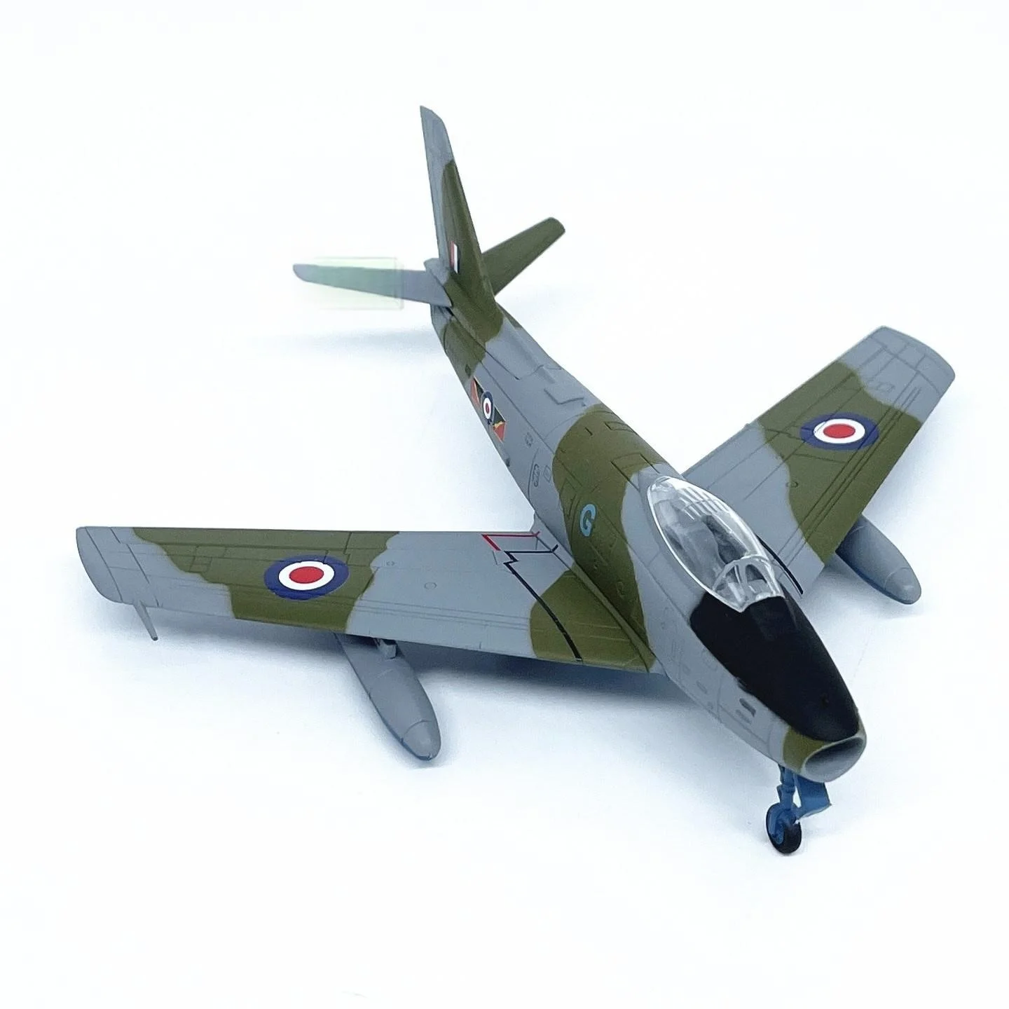 1:100 Scale French F-86 Fighter Jet Alloy Aircraft Model Product Ornament Collection
