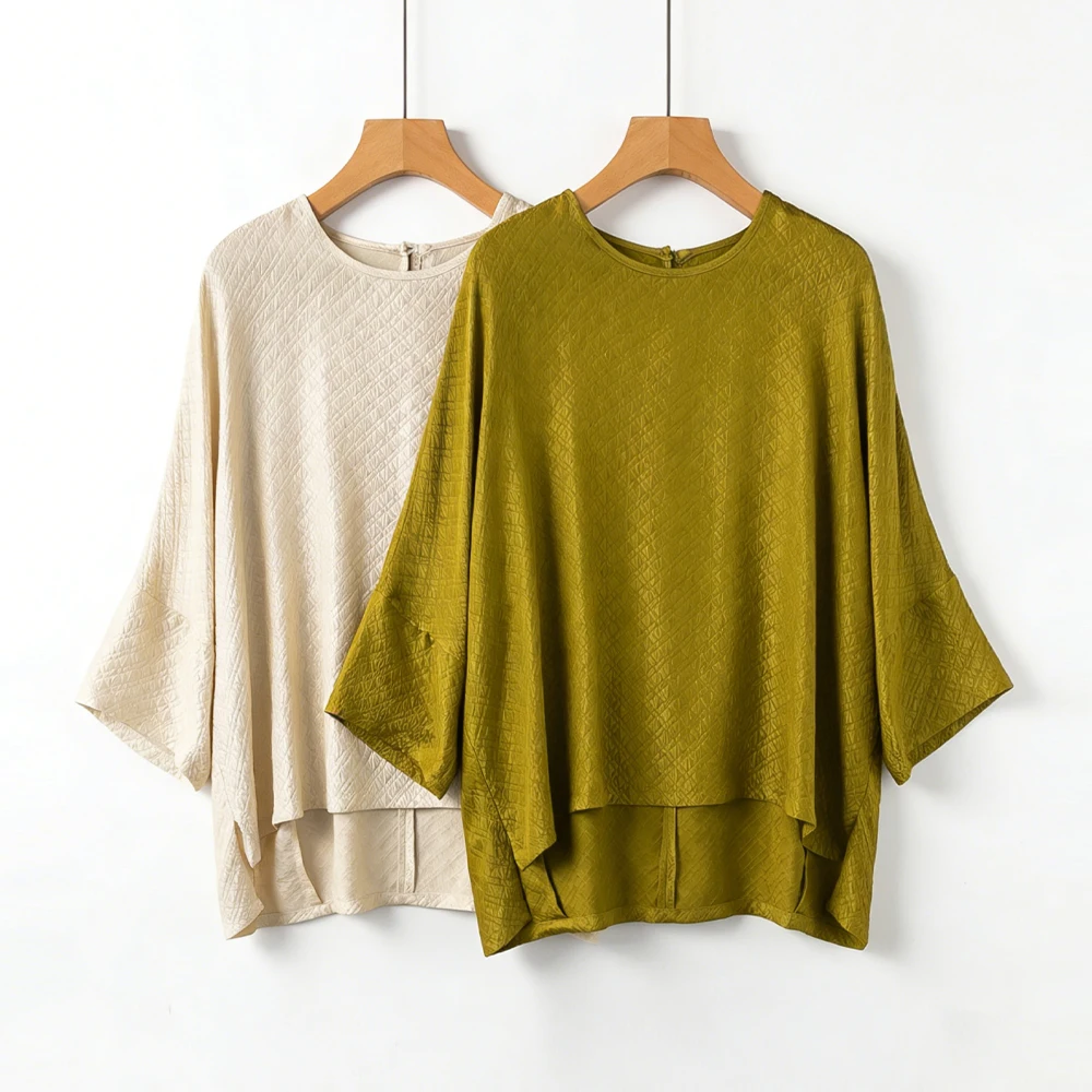 Simple Comfortable 100% Natural Mulberry Silk Guanle Crepe Round Neck Batwing Three-quarter Sleeve Short Front Long Back T-shirt