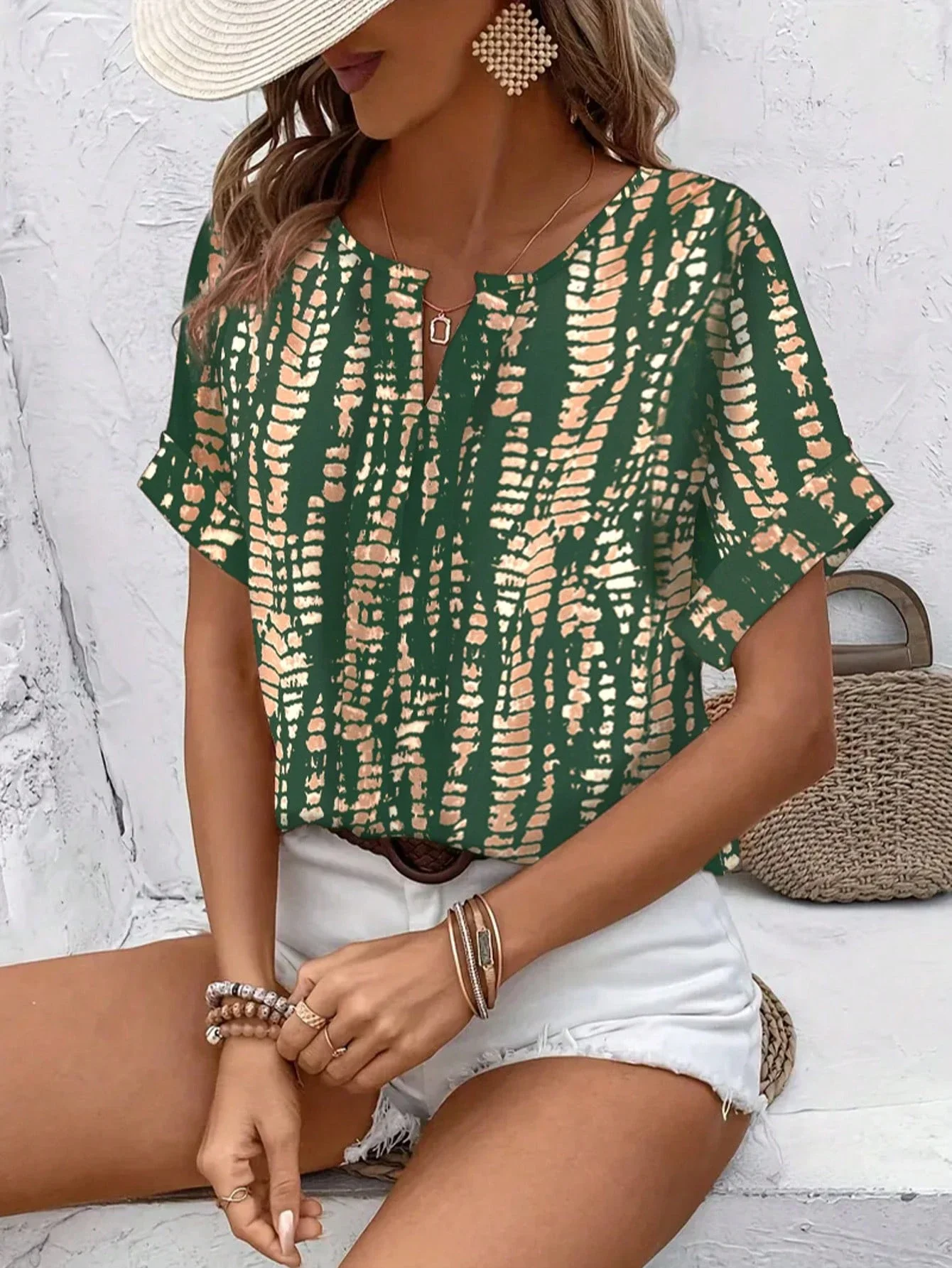 

Женская летняя повседневная рубашка с V-образным вырезом и короткими рукавами, с принтом по всей поверхности