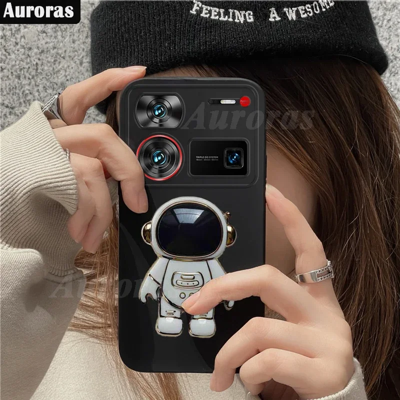 Auroras For ZTE Nubia Z60 Ultra Case Astronaut Kickstand Silicone Soft Shell For Nubia Z70 Z50 Z50S Ultra Cover Fundas