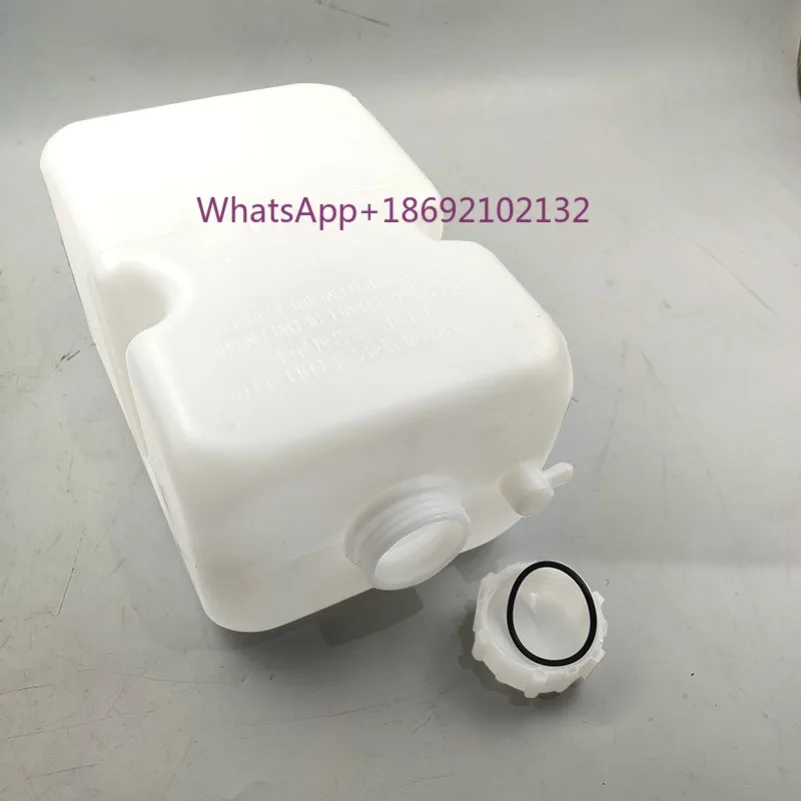 For Hyundai R200 210 215 220 225 -7-9 Doosan Daewoo 300 excavator auxiliary water tank storage kettle wiper kettle