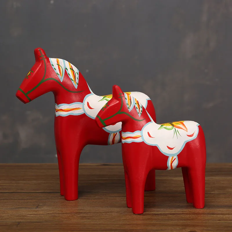 Dalecarlian Horse Statue Europe Handicraft Swedish Dala Horse Statue for Memento Decoration Collectible Home Decor Souvenir