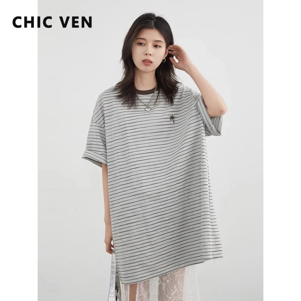 

CHIC VEN корейские женские футболки с круглым вырезом, свободные повседневные футболки в контрастную полоску с вышивкой и короткими рукавами, женский топ, лето 2025