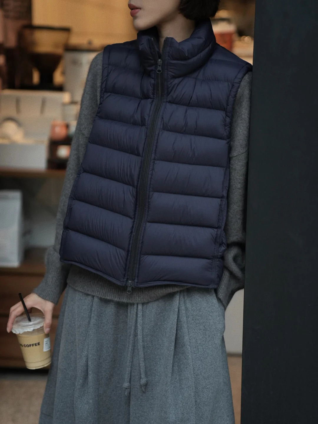 

Pure Color Puffer Vest Autumn Winter New Sle Small Size Svel Du down Filling Commute Sle Zipper Closure Warm Index