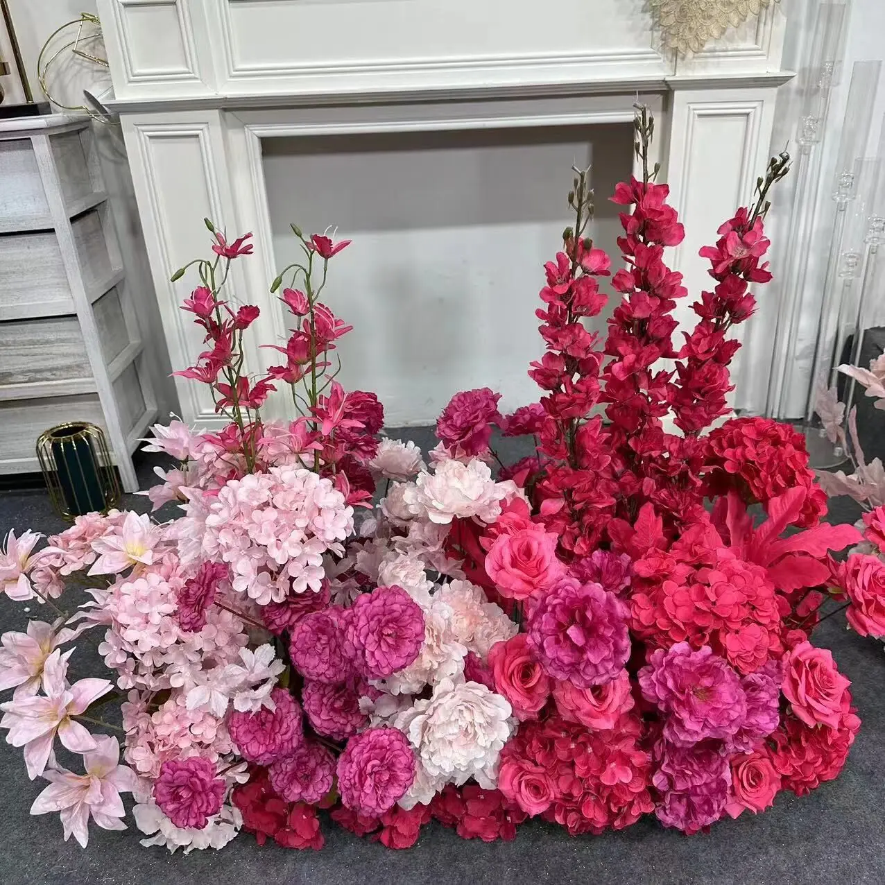 Wedding simulation flower row, one-year-old rose red wedding guide, stage engagement banquet kt board arrangement