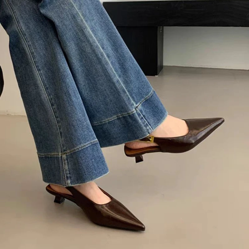 2025 Black Summer New Women Sandal Fashion Pointed Toe Shallow Slip on Ladies Elegant Slingback Shoes Thin Med Heel Dress Mules
