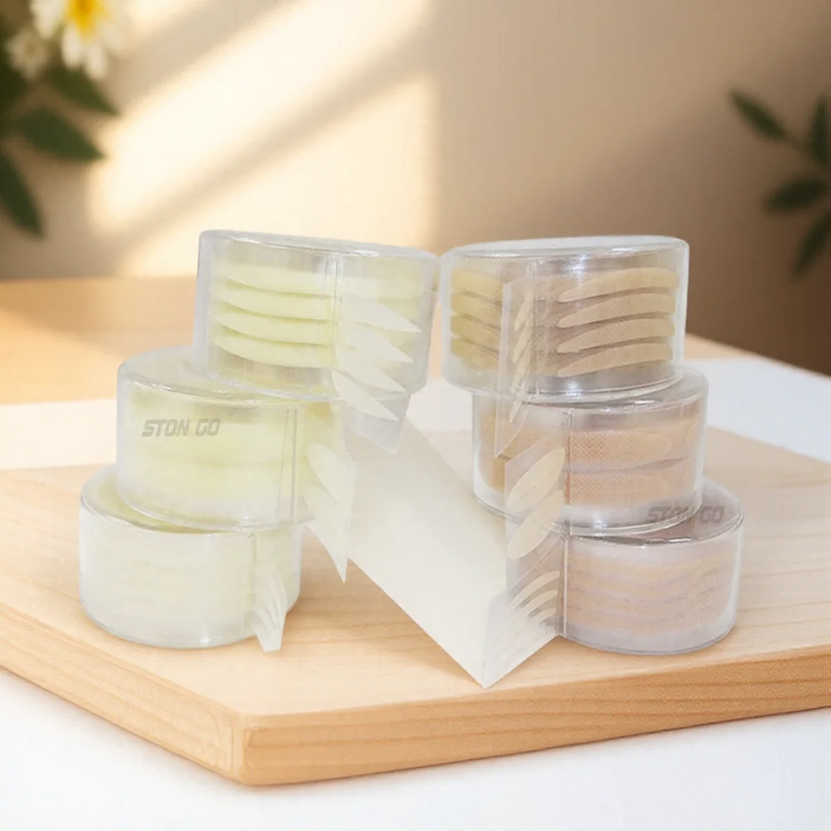 1 Roll 300 Pairs Invisible Eyelid Sticker Lace Eye Lift Strips Double Eyelid Tape Adhesive Stickers Eye Tape Tools