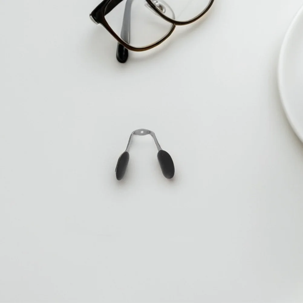 

3Pcs Eyeglass Nose Pad Bridge Secure Fit Durable Material Quick Screw Installation Ample Quantity Maintenance Screw in Nose Pads