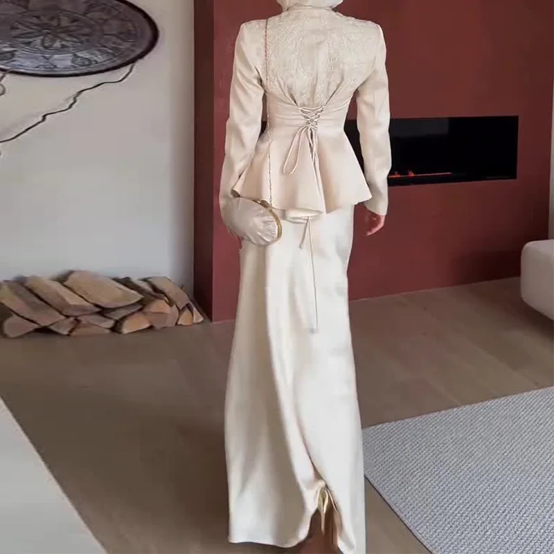 HKSH Women Set Elegant Fashion Waist-Cinching Bandage Design V-Neck Single Breasted Jacket Trendy Stylish Slim Fit Skirt HK25698