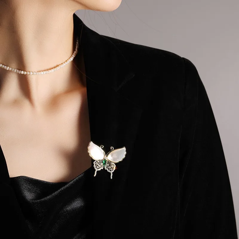 Retro Butterfly Brooch Women's High-Grade Niche High-End Exquisite Corsage Suit Coat Accessories Pin
