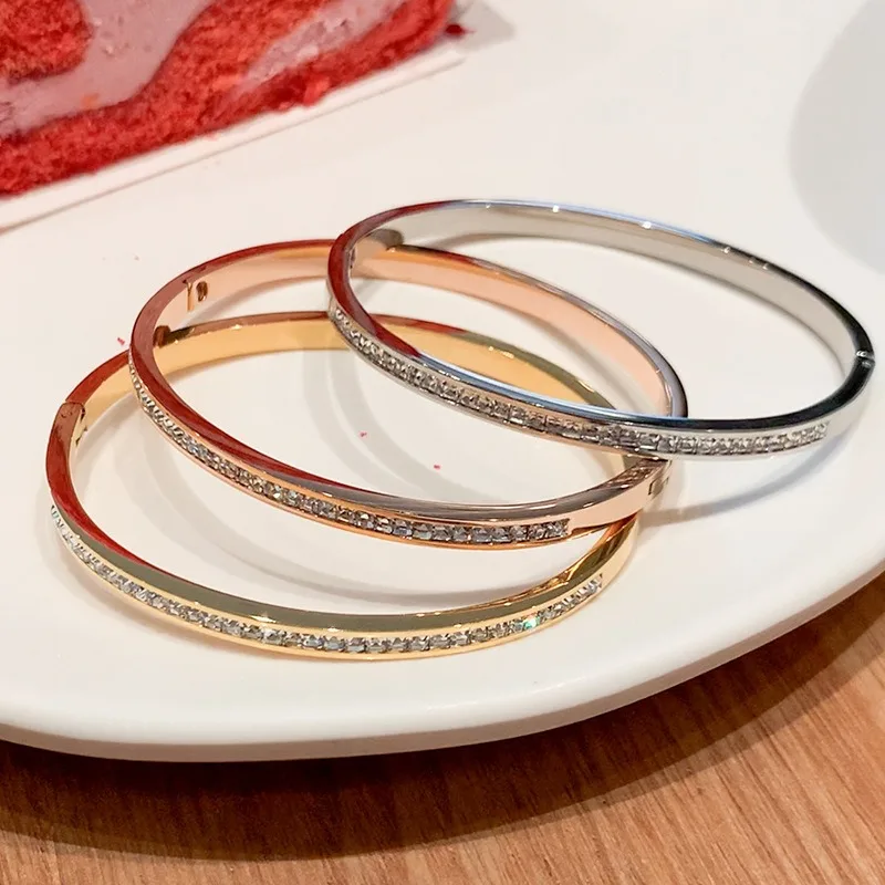 Classic Full of Square Rhinestone Stainless Steel Bangle for Women Advanced Waterproofing New Fashion Jewelry Wedding Party Gift