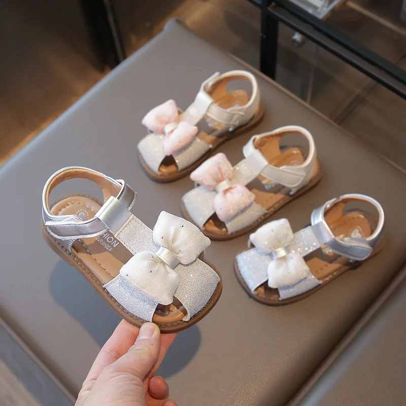 

Girls Wrap Head Sandals Sweet Bow Soft Bottom Sandals Middle and Large Children Anti-Collision Non-slip Hundred Beach Shoes