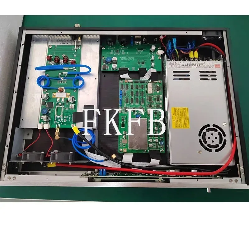 

Профессиональный беспроводной FM-трансмиттер высокой мощности 200 Вт с USB-выходом для аудио