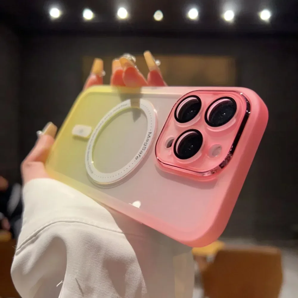 حافظة لهاتف MagSafe مغناطيسية متدرجة اللون بألوان قوس قزح لهاتف iPhone 17 Air 16 Pro Max 15 14 Plus 13 12 غطاء شحن لاسلكي