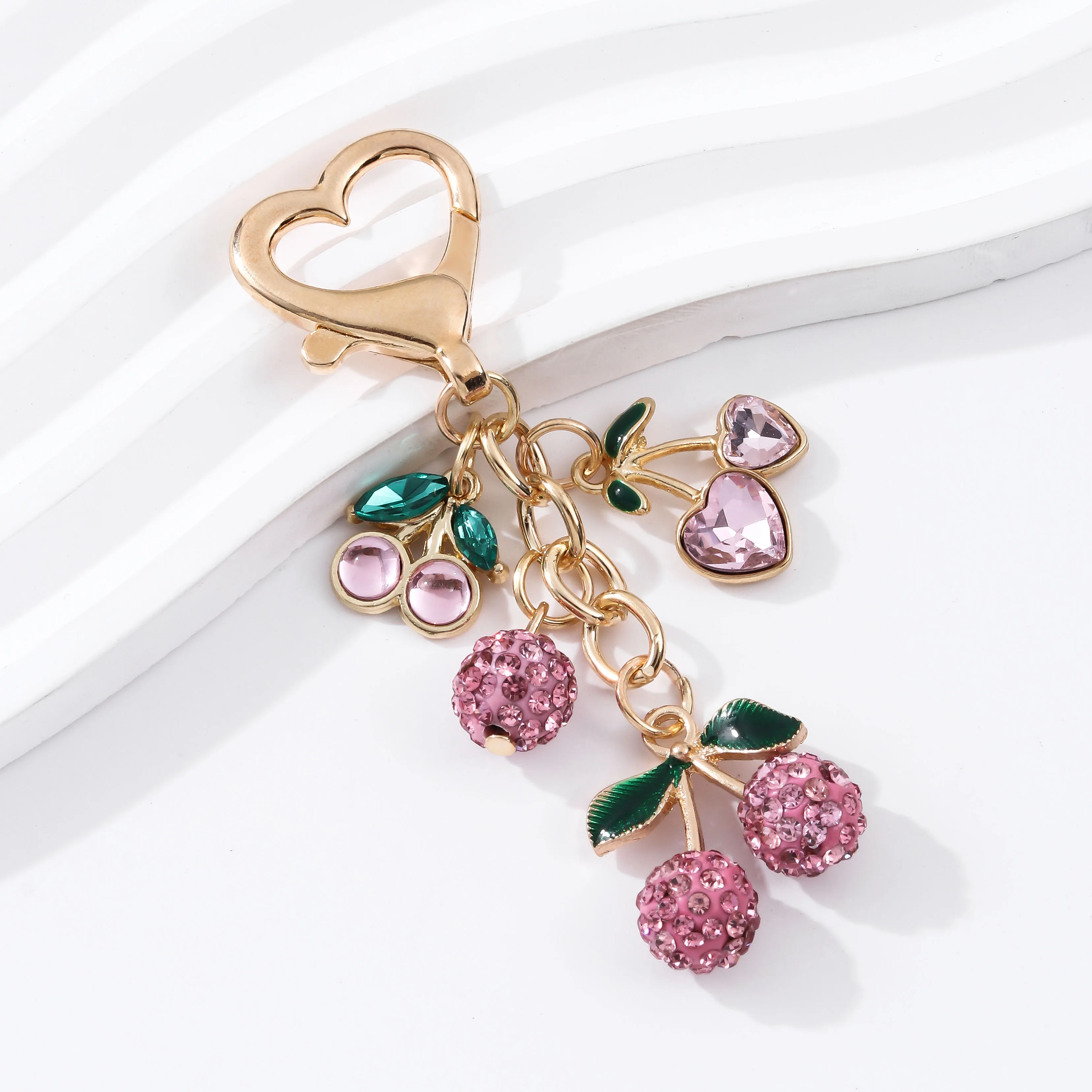 1pc Lovely Rhinestone Cherry Heart Enamel Alloy Keychain Fruit Series Bag Charms Key Ring For Girls Handmade Good Gift Jewelry