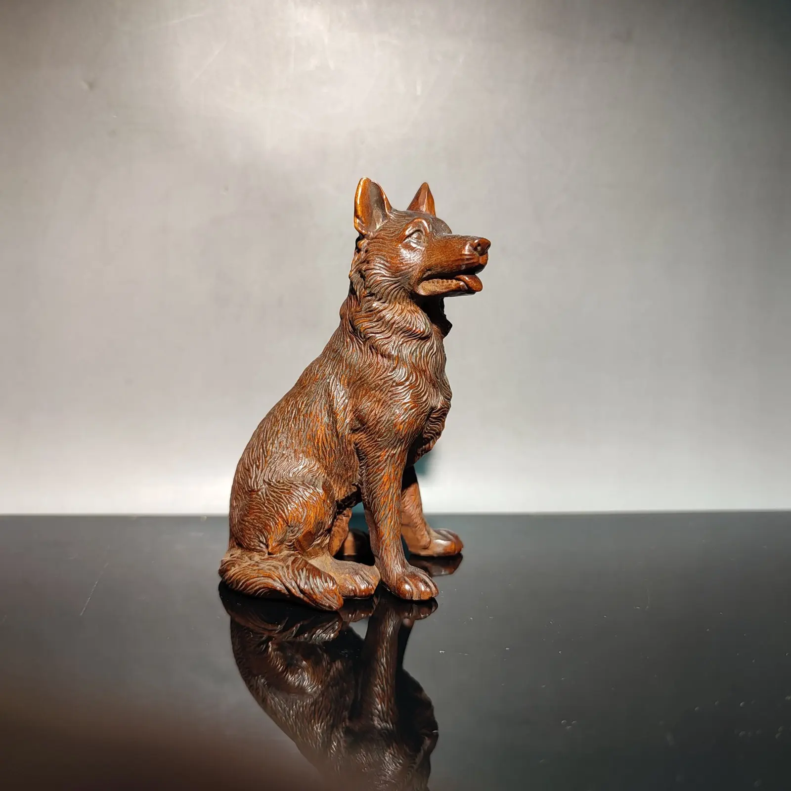 Boxwood Carving Pet Dog Statue Australian Kelpie Collie Lovely Decor Ornaments